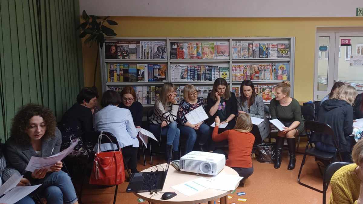 Zdjęcie kolorowe, konferencja Widzę człowieka w Bibliotece