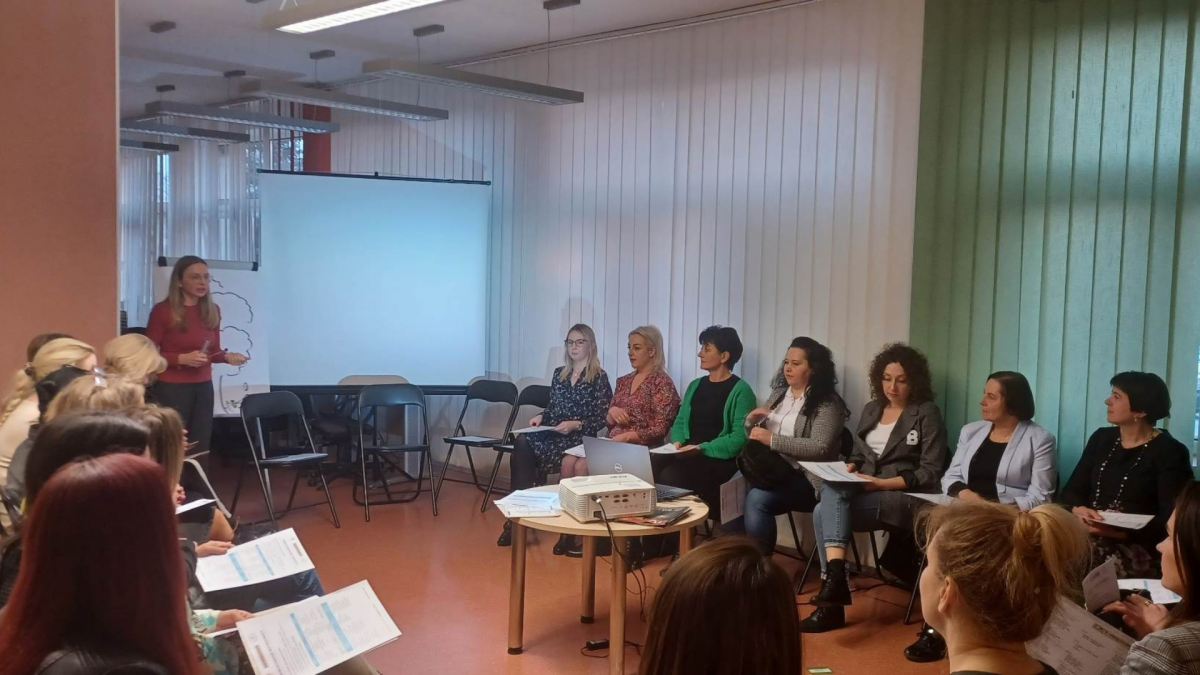 Zdjęcie kolorowe, konferencja Widzę człowieka w Bibliotece